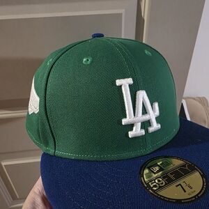 New Era LA Dodgers Two-Tone Fitted Hat - Green & Navy with Wings 7 7/8